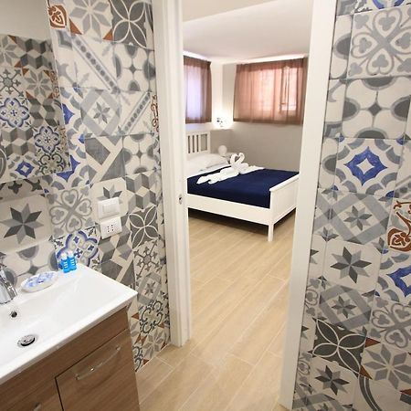 Hotel Sapore di Mare al Duomo Gaeta Esterno foto